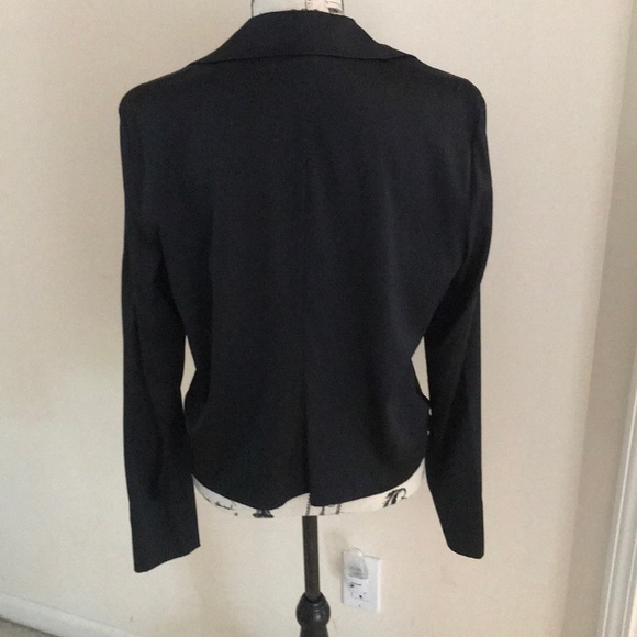 DKNY SILK WRAP TOP - Picture 3 of 4